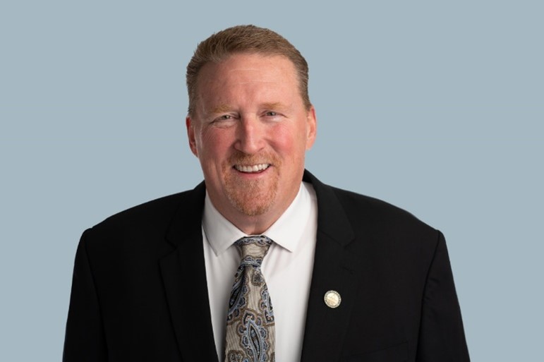 Chad Reece Celebrates Career Milestone At Winnebago Industries RVIA